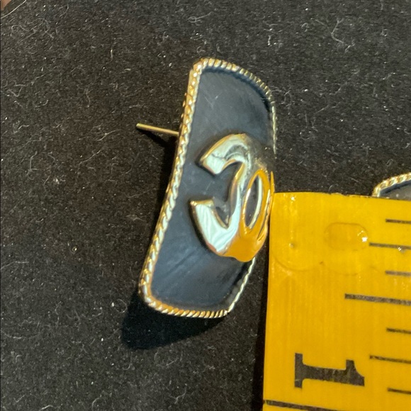 Vintage high fashion earrings - Picture 3 of 3